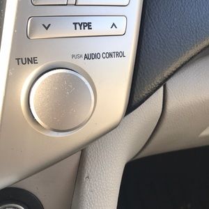 Meet your Posher, Ari